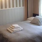ゲストハウス Gud サラマンカ