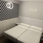 ゲストハウス Gud サラマンカ