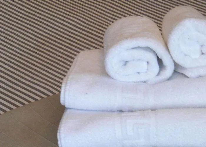 Gud ゲストハウス 2*