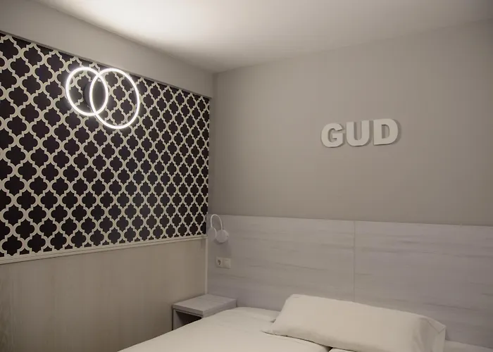 古德萨拉曼卡旅馆 招待所